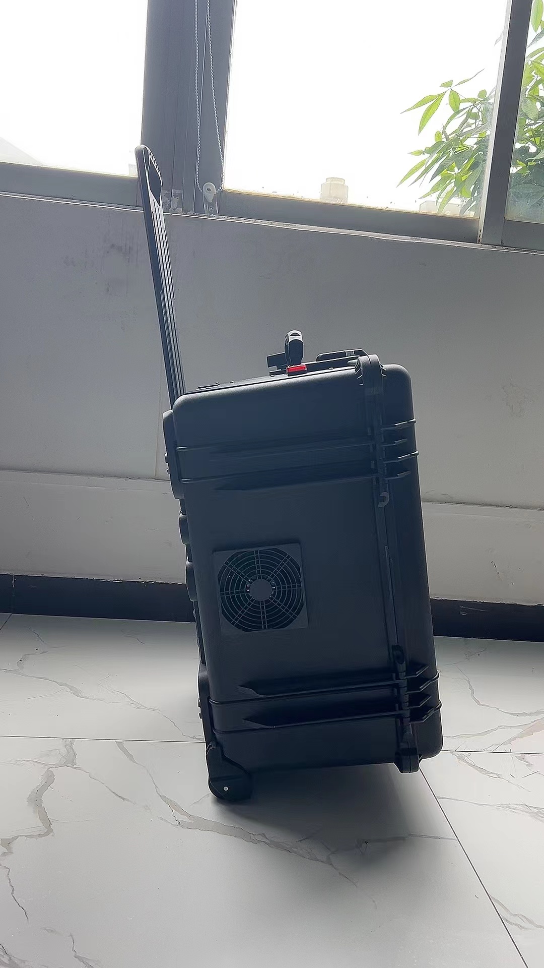 顺义手拉箱型移动通信干扰器